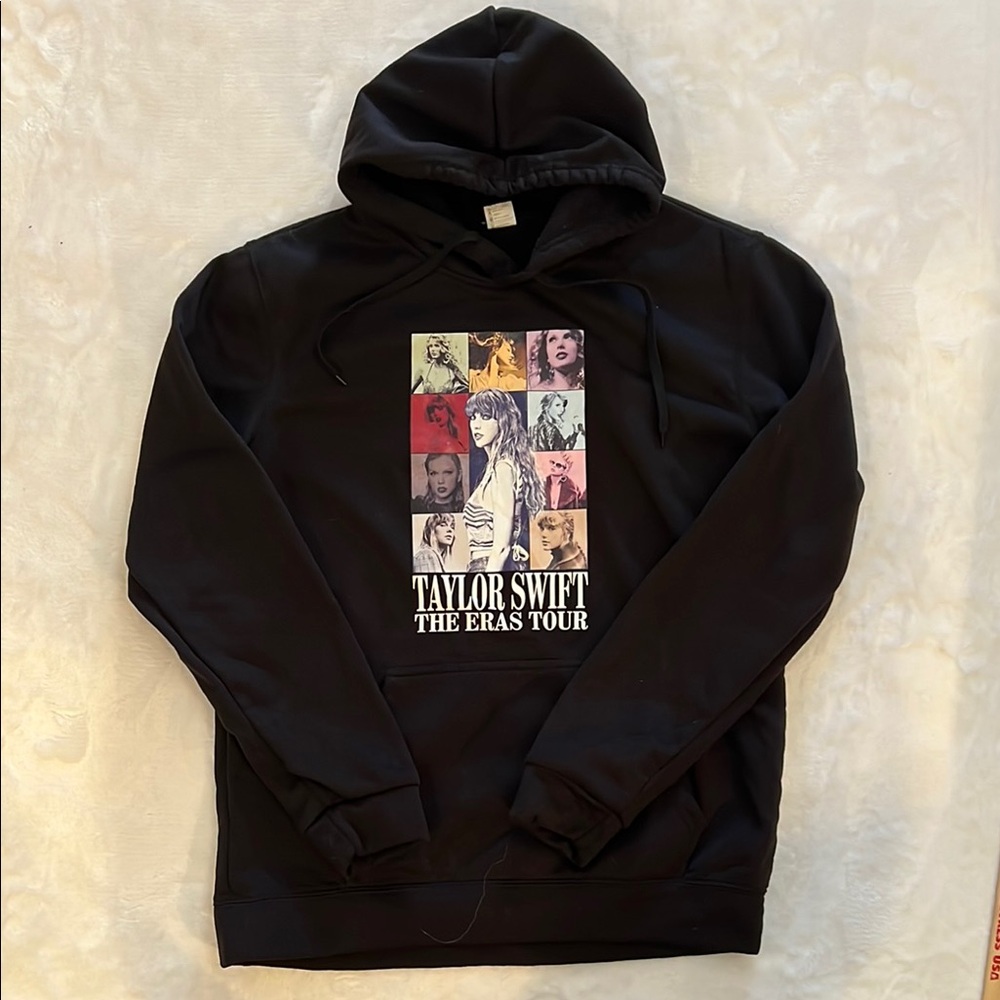 Taylor Swift The Eras Tour Hoodie, size medium